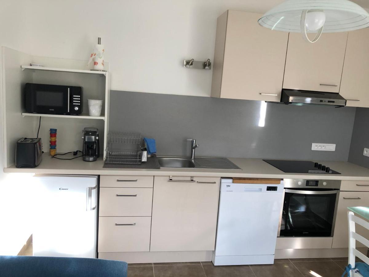 Apartament Aux 3 Domaines T2 Avec Terrasse Hyères Zewnętrze zdjęcie