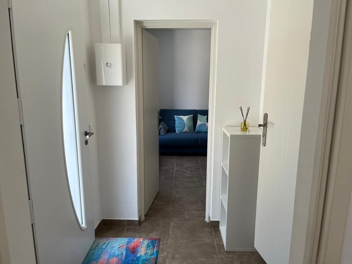 Apartament Aux 3 Domaines T2 Avec Terrasse Hyères Zewnętrze zdjęcie